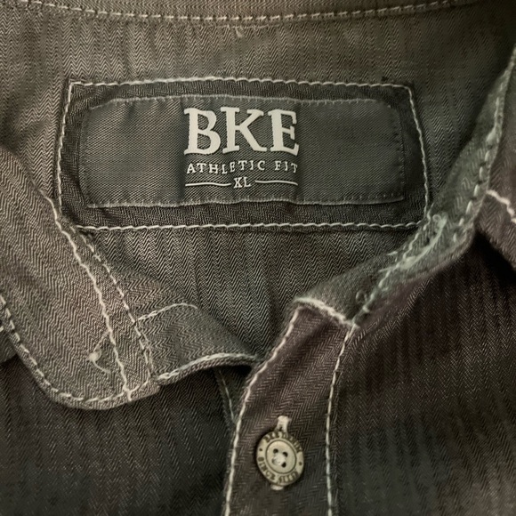 BKE Men’s Black Shirt with White Stitching size XL - Picture 2 of 4